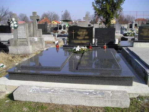Dvojhrob z materiálu Impala D, Veľký Kýr - Ref. č.: 256