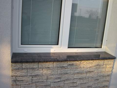 Parapety z materiálu Visag blue, Černík - Ref. č.: 138