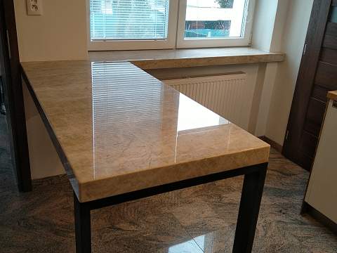 Pracovná doska z materiálu Tajma Hall, Šurany - Ref. č.: 160