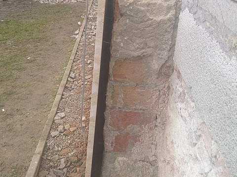 Vetraná fasáda z materiálu Suttoi vápenec, Mužla - Ref. č.: 166